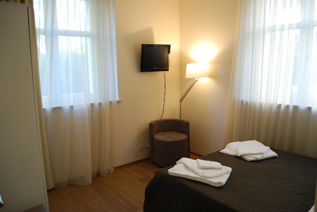 Ceccarini Suite Riccione Ngoại thất bức ảnh